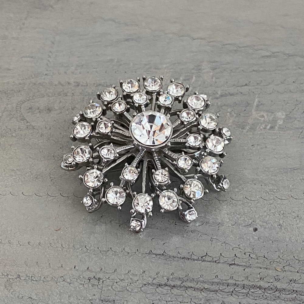 Stella & Dot Rhinestone Starburst Brooch/Pendant - Picture 5 of 6